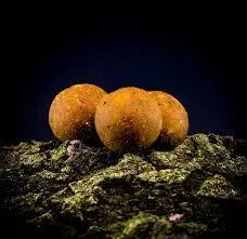 MASSIVE BAITS BOILIES PINEAPPLEZ BUTYRICCO 14MM TS007