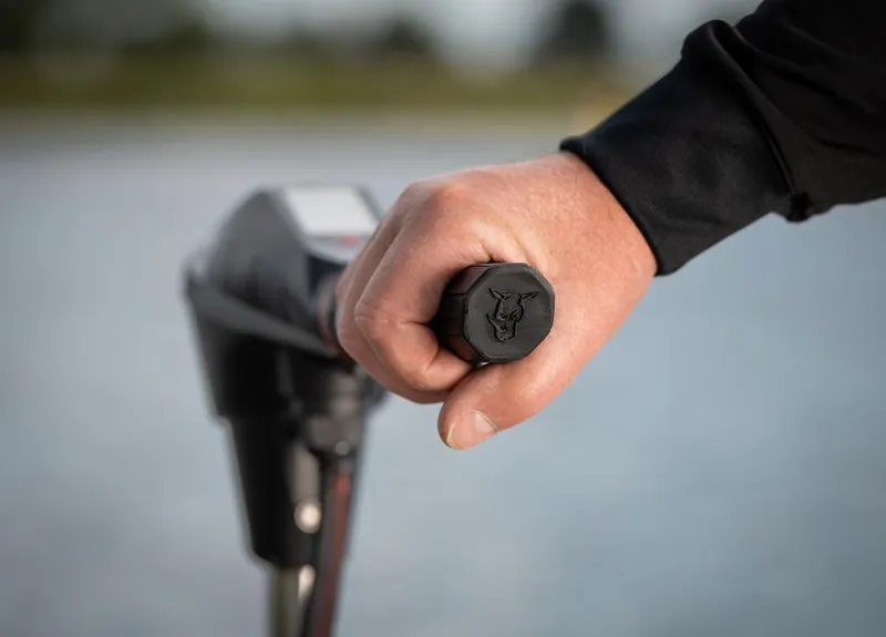 RHINO BLX 80 ELECTRIC OUTBOARD MOTOR R2000002