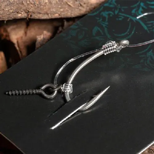Nash Fluoro D-Rig Fang X Micro Barb 20lb Size 4