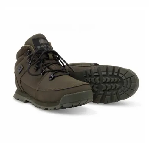 Nash Trail Boots Size 44
