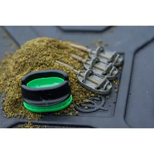 PRESTON INNOVATIONS QUICK RELEASE METHOD MOULD MEDIUM P0030039